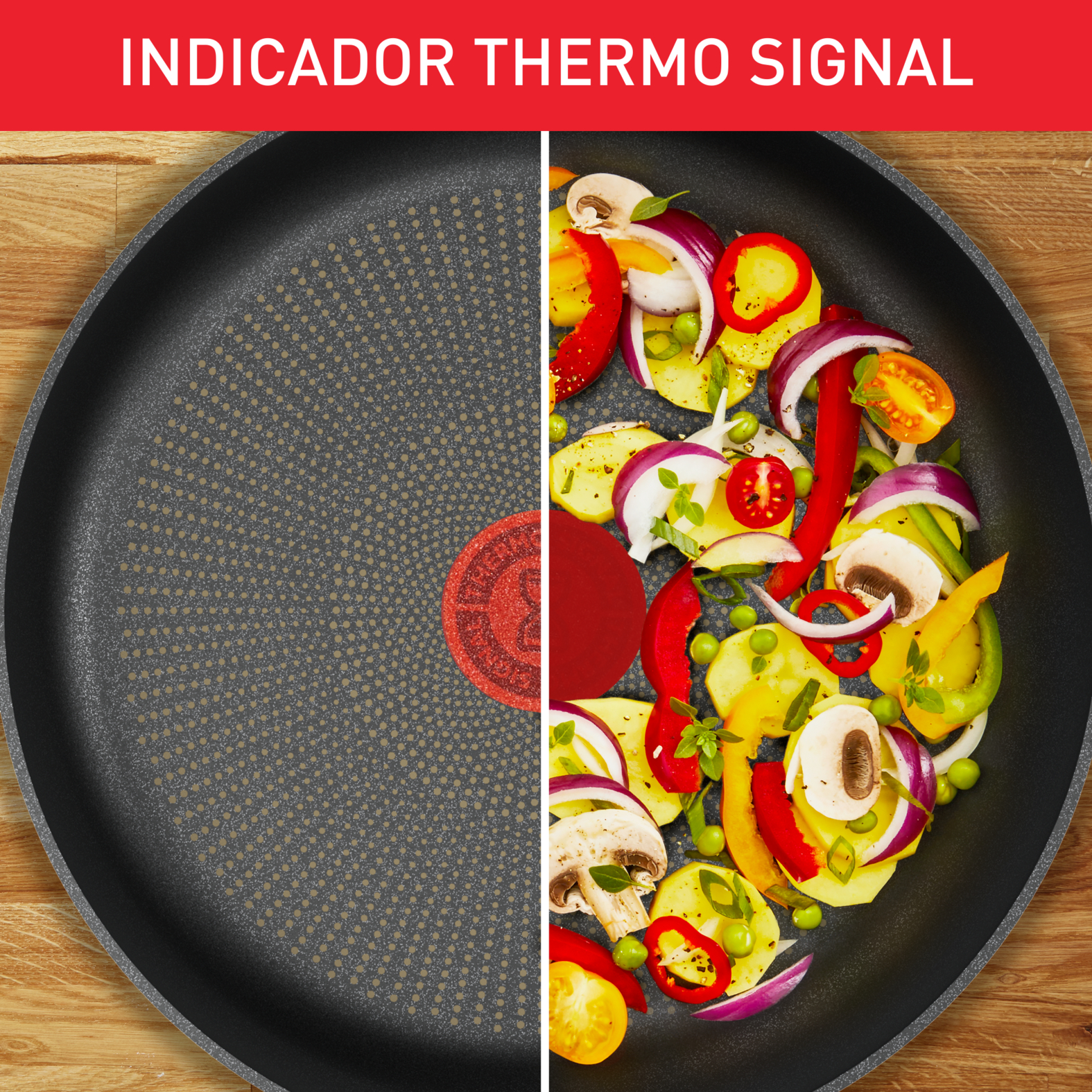 Una sartén con verduras. El lado izquierdo está vacío, el derecho lleno de verduras cocidas.