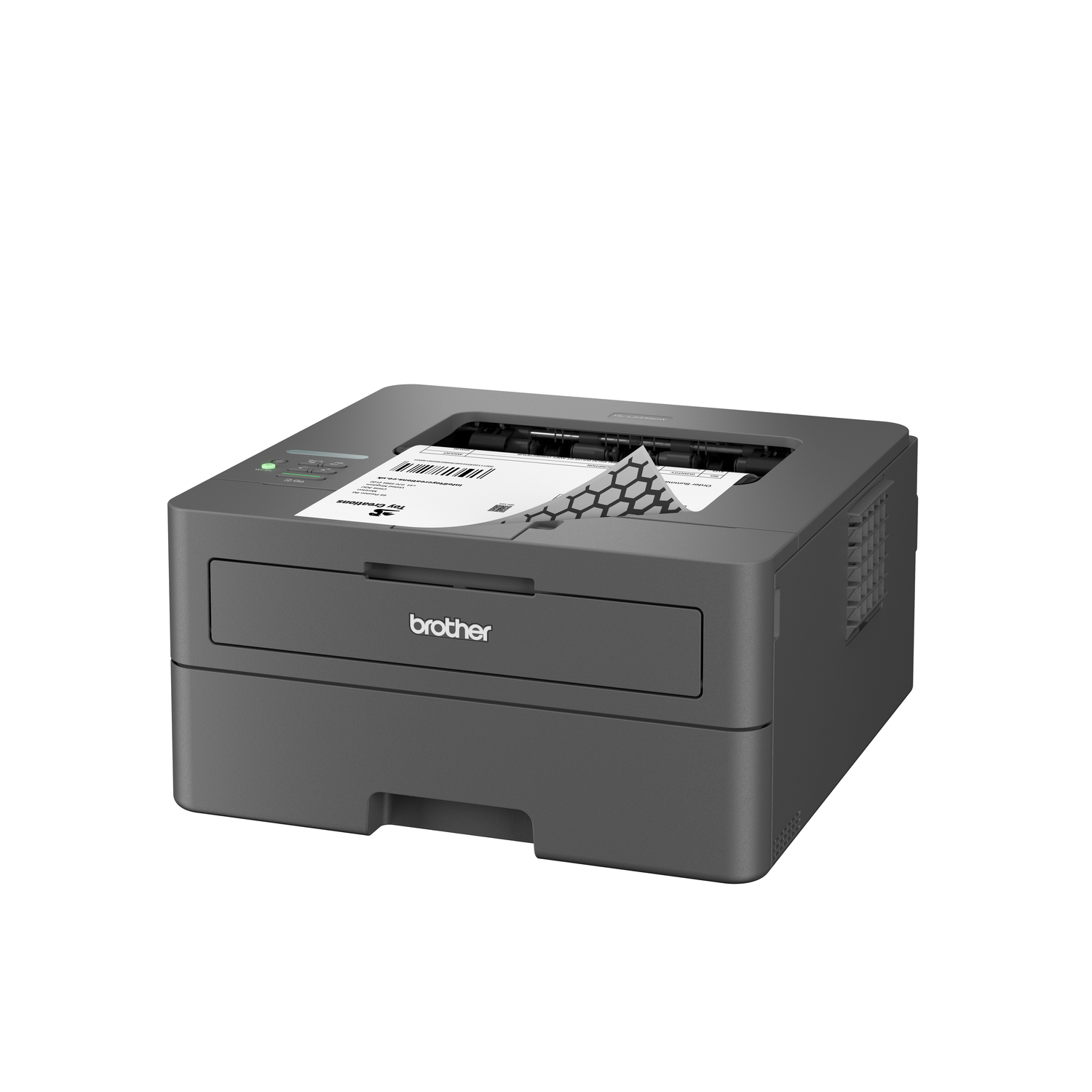 Een grijze Brother-printer print een document. Het papier heeft een honingraatpatroon. De printer staat op een witte achtergrond.