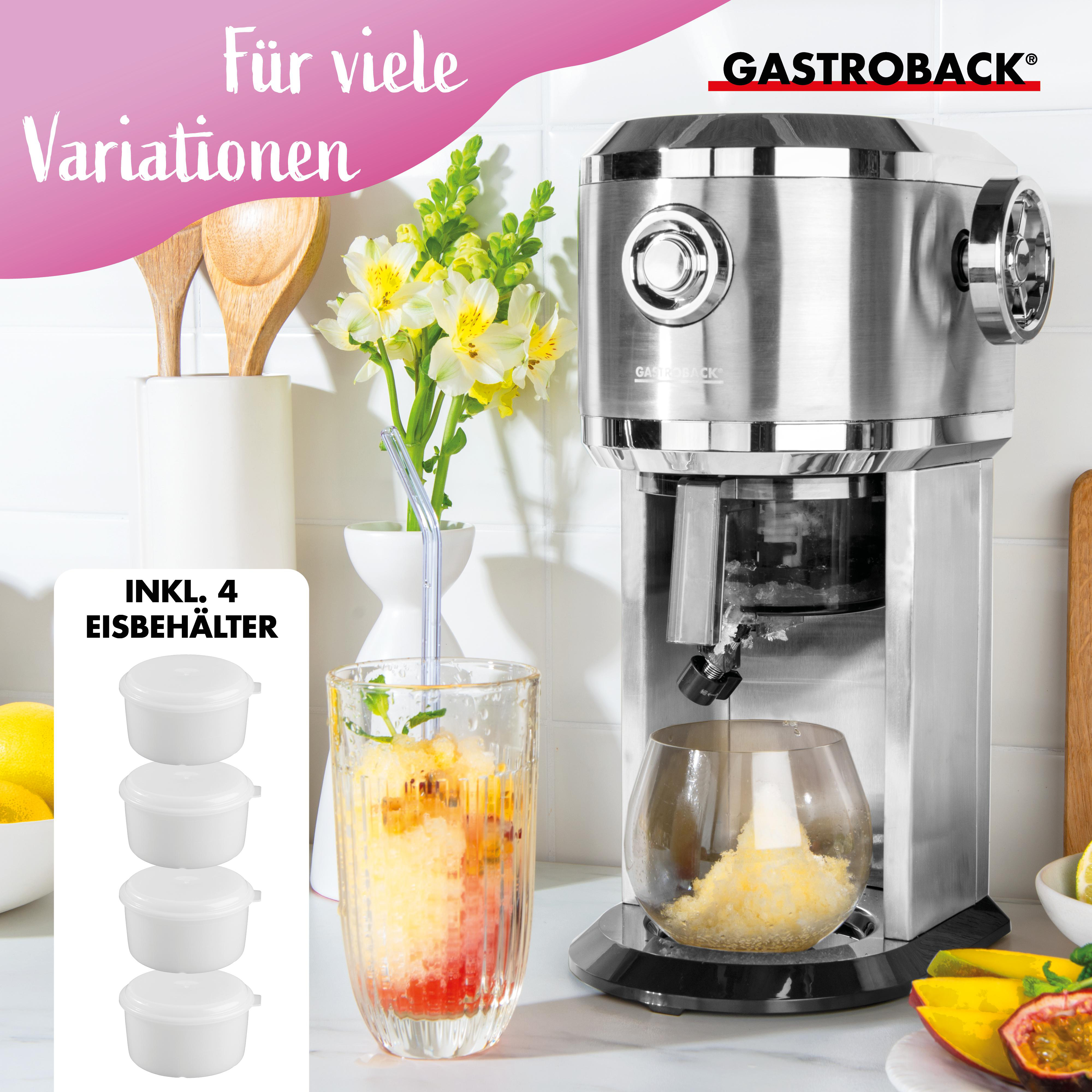 Ein Eisschaber mit einem Glas geschabten Eises. Im Bild sind weiße Behälter, Blumen und Früchte zu sehen.