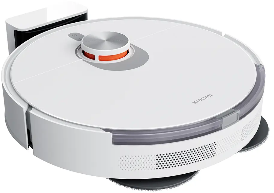 Un aspirapolvere robot Xiaomi bianco con un pulsante argentato sopra. Ha una stazione di ricarica nera laterale.