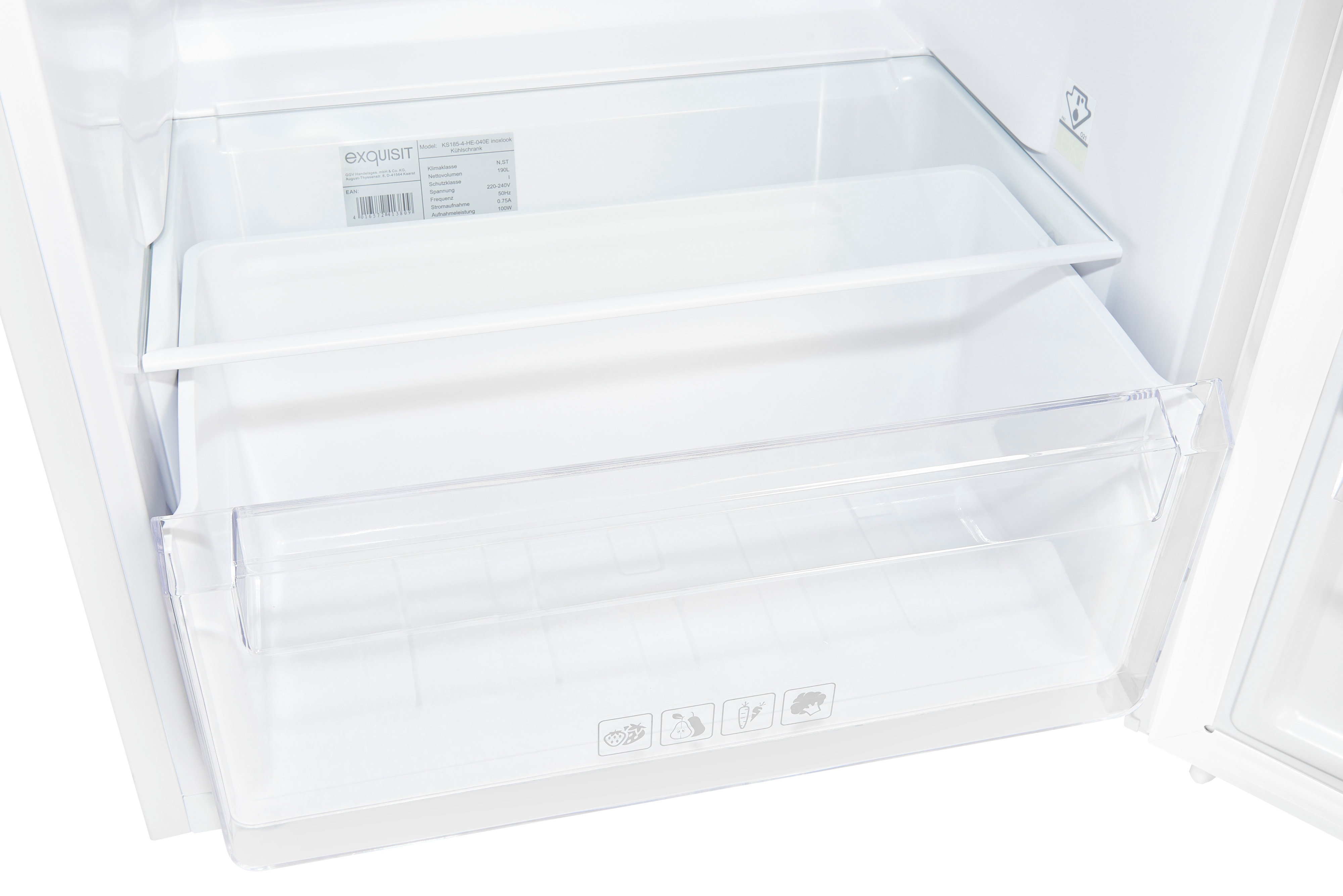 Ein offener weißer Kühlschrank mit zwei Schubladen. Die obere Schublade ist leer. Die Tür ist offen.