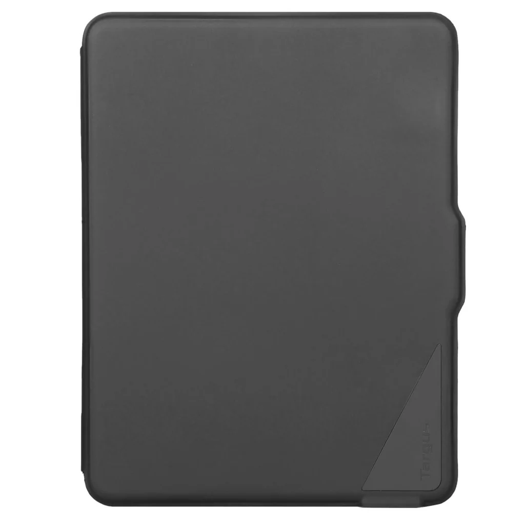 Una funda de tableta gris oscuro. El logotipo de Targus es visible en la esquina inferior derecha. La funda es rectangular con esquinas redondeadas.