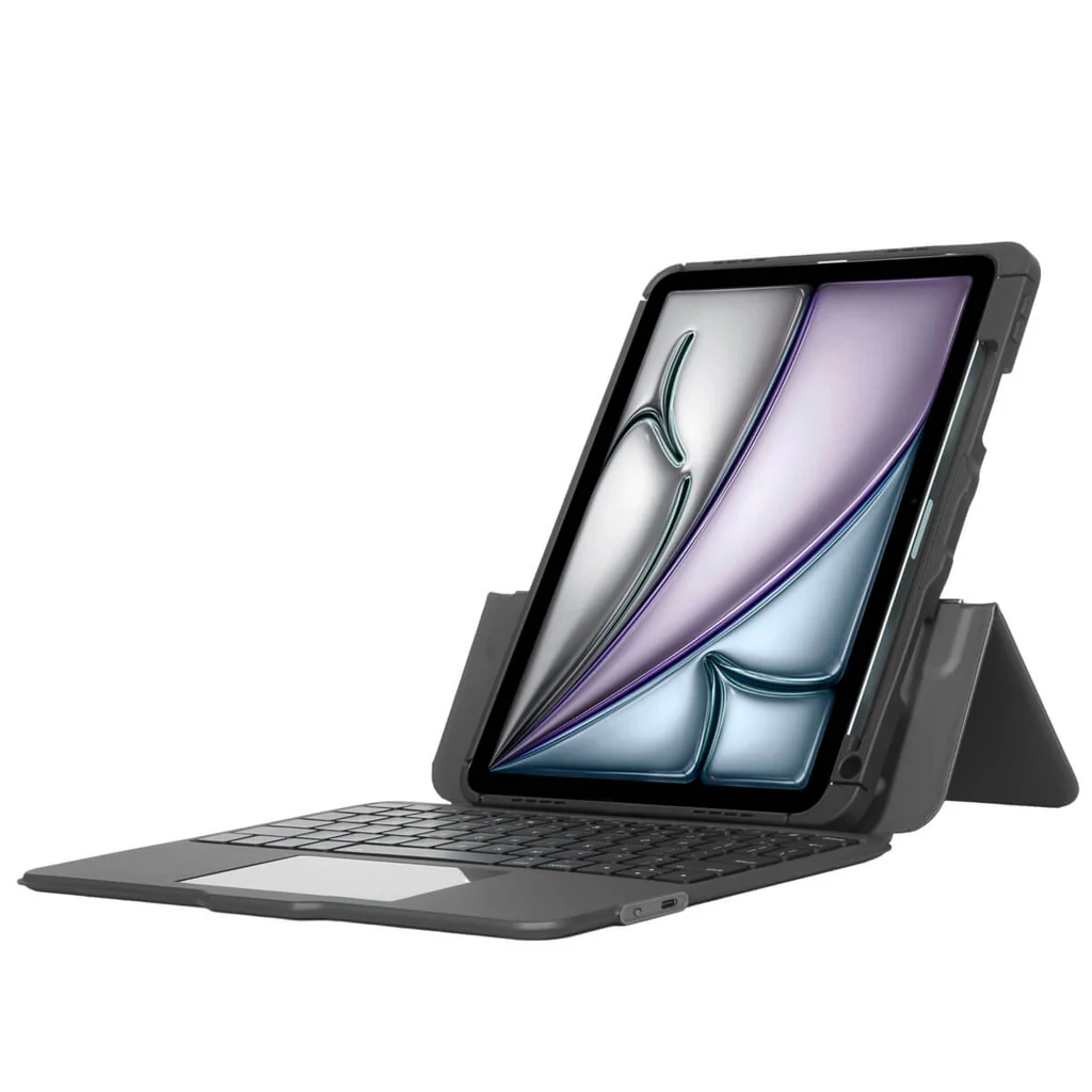 Tableta en una funda gris oscuro con teclado adjunto. La pantalla muestra un patrón ondulado. La configuración está contra un fondo blanco.