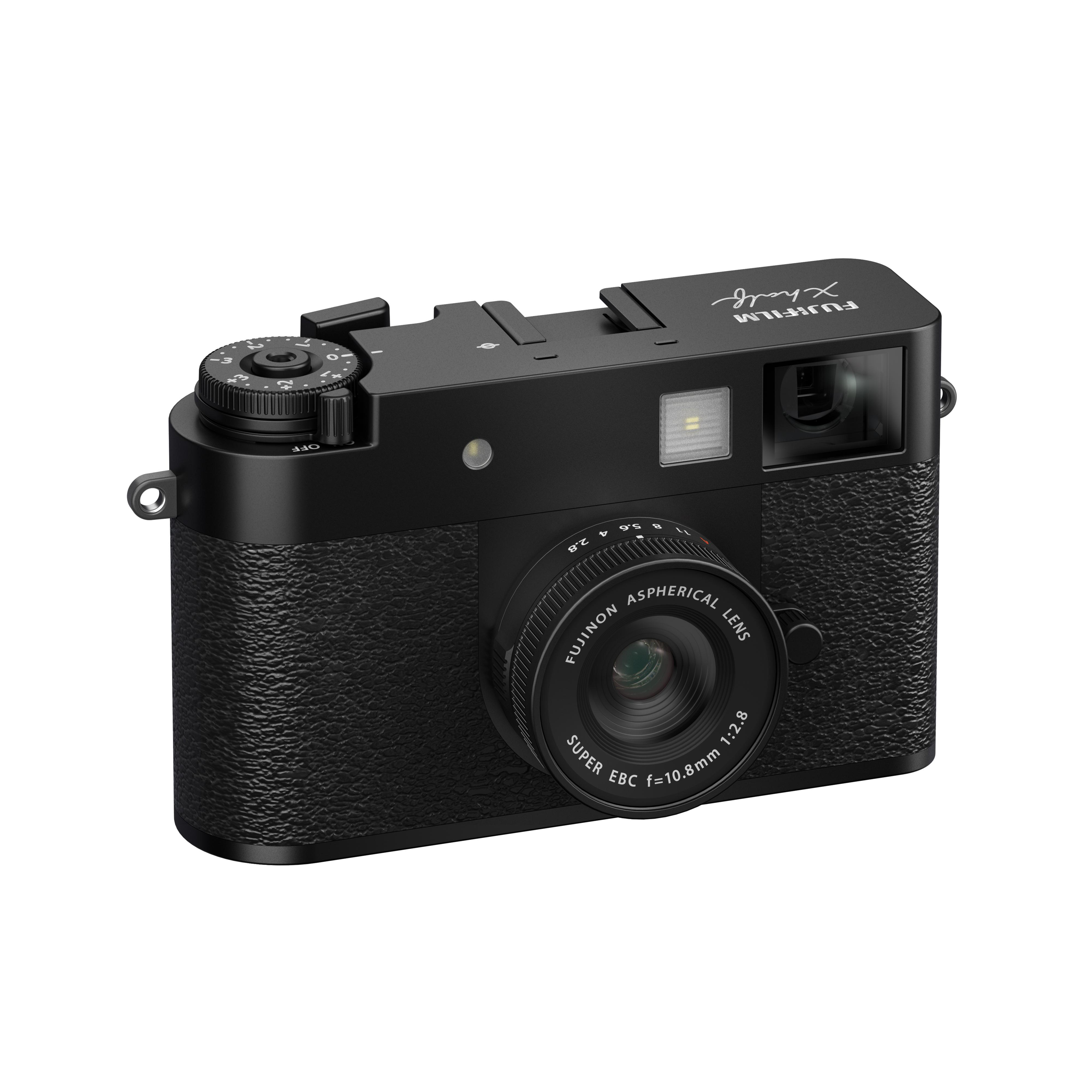 Schwarze Fujifilm X-half Kamera. Sie hat ein Objektiv, Drehregler und Blitz. Der Hintergrund ist weiß.