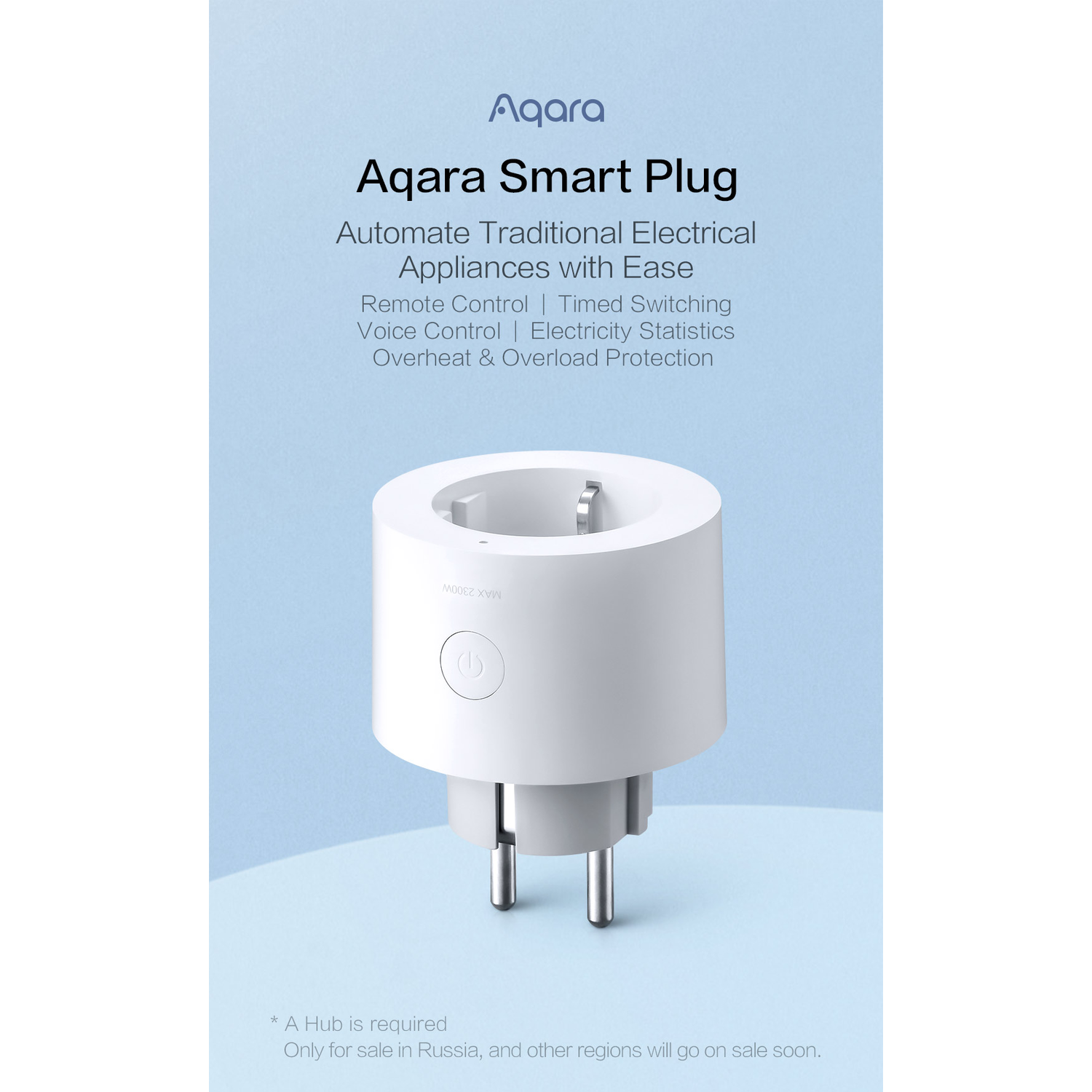 Witte Aqara Smart Plug op lichtblauwe achtergrond. Functies: afstandsbediening, spraakbesturing en overbelastingsbeveiliging.