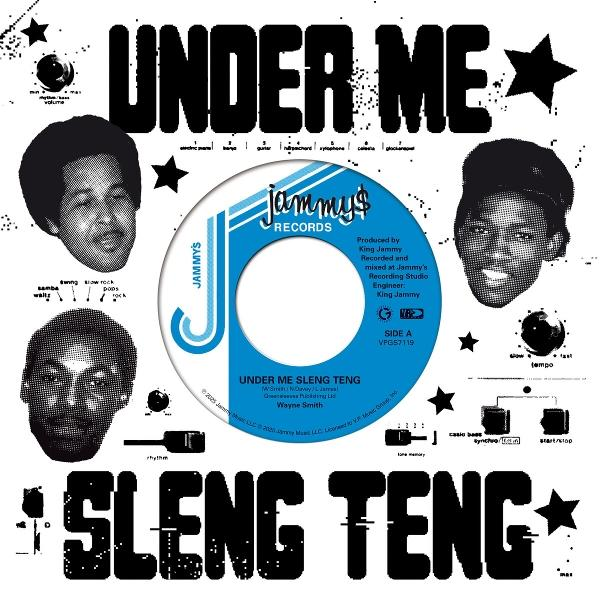 Plattencover für „Under Me Sleng Teng“ von Wayne Smith. Enthält Gesichter, Sterne und ein blau-weißes Plattenlabel.