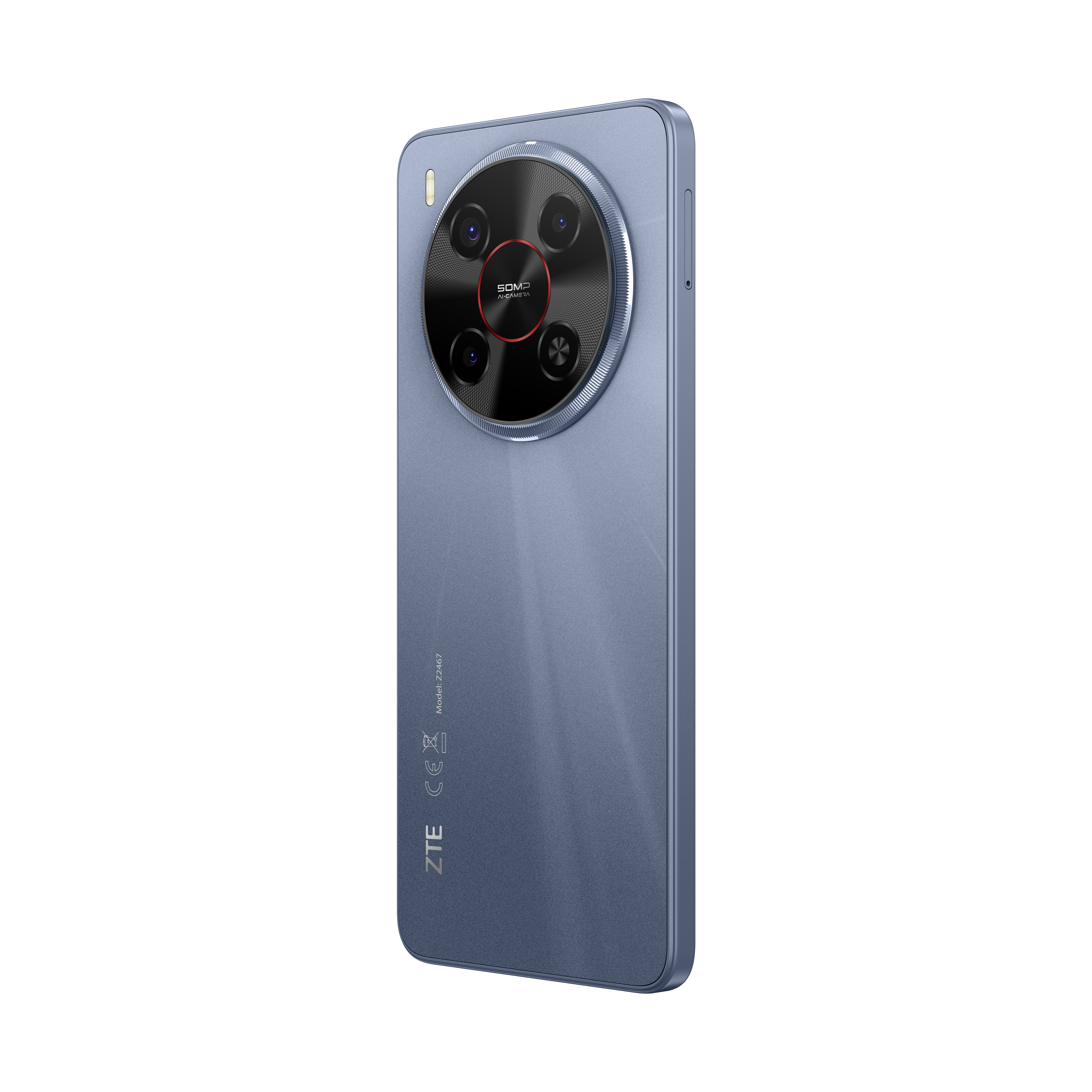 Blaues ZTE-Telefon. Es hat ein großes Kameramodul mit mehreren Objektiven. Der Hintergrund ist weiß.
