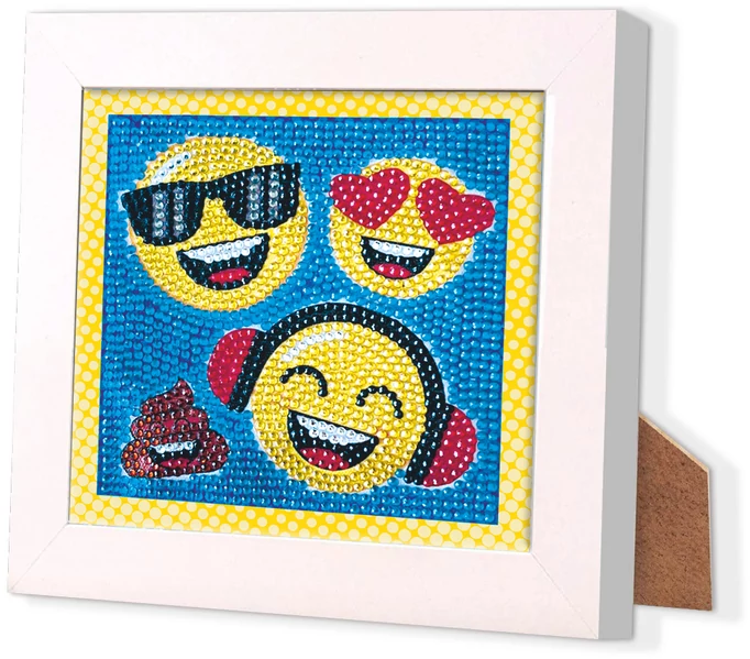Egy bekeretezett műalkotás emoji arcokkal. Egy napszemüveggel, egy szívszemes, egy fejhallgatós és egy kaki emojival.