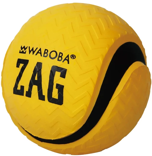 Sárga Waboba ZAG labda fekete, ívelt vonalakkal. A labdán a ZAG szó nagy fekete betűkkel van nyomtatva.
