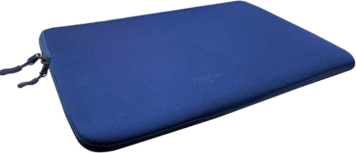 Niebieskie etui na laptopa z zamkiem błyskawicznym na białym tle. Nazwa marki ledwo widoczna pośrodku.