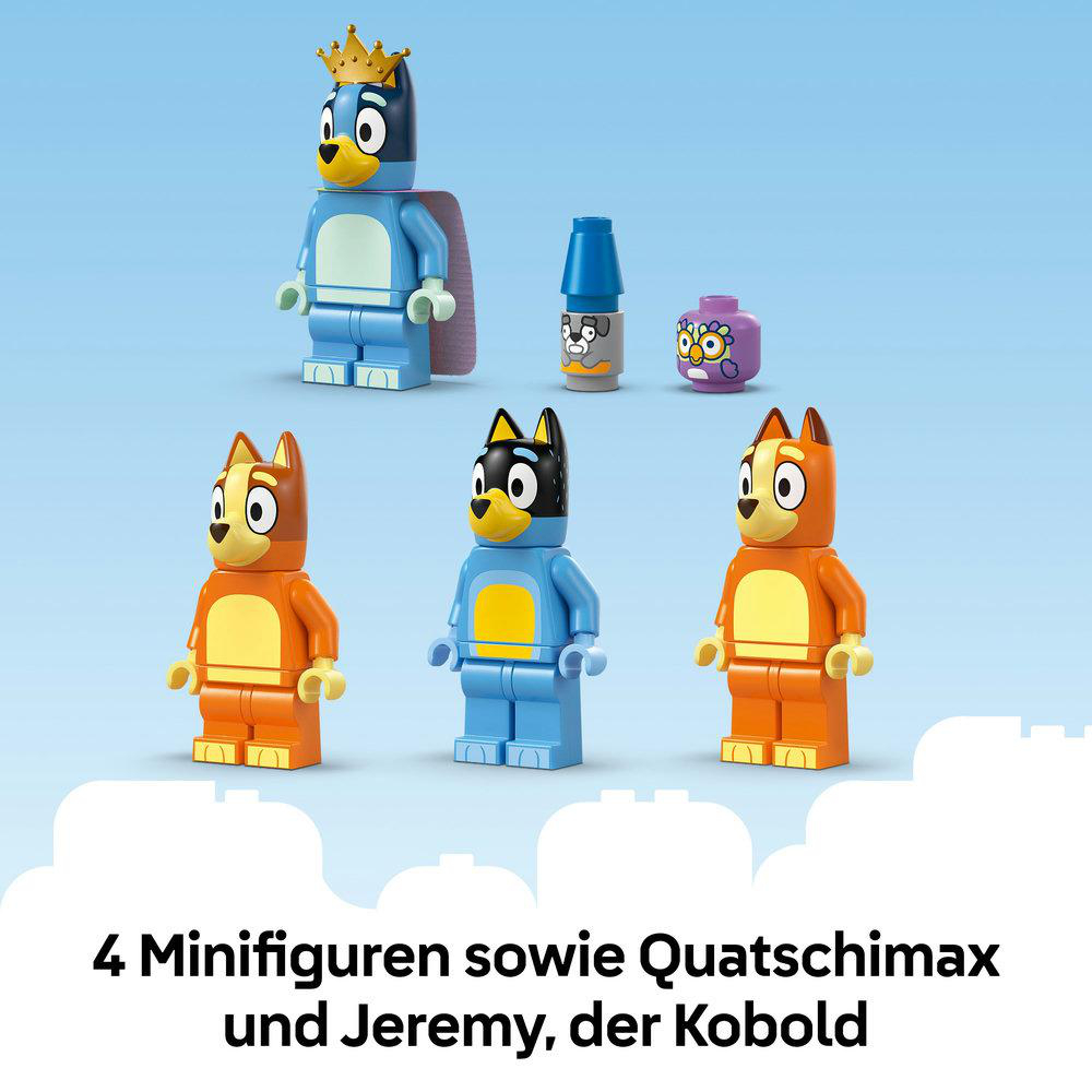 Sechs Lego-Figuren: Bluey, Bingo und andere. Die Figuren sind in verschiedenen Farben wie Blau, Orange und Schwarz. Weißer Hintergrund.