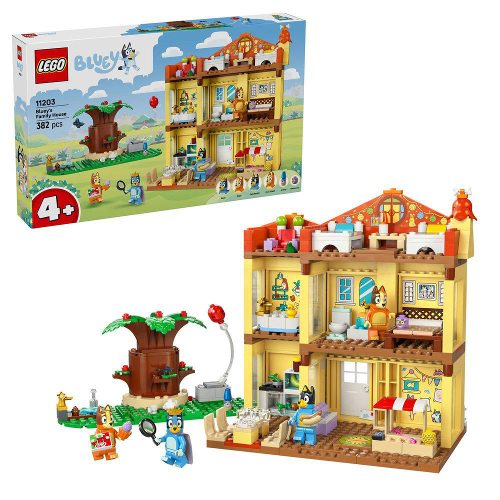 Lego Blueys Familienhaus-Set. Das gelbe Haus hat drei Etagen. Bluey- und Bingo-Figuren sind enthalten, zusammen mit einem Baum und Zubehör.