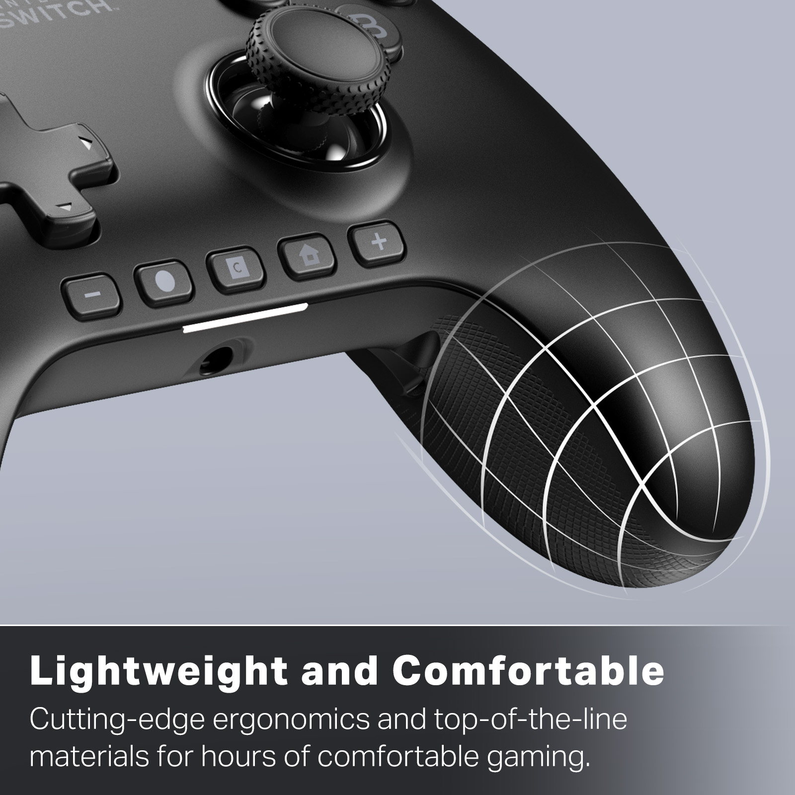 Schwarzer Gamecontroller mit Knöpfen und Joystick. Ein Teil des Controllers ist vor grauem Hintergrund zu sehen.