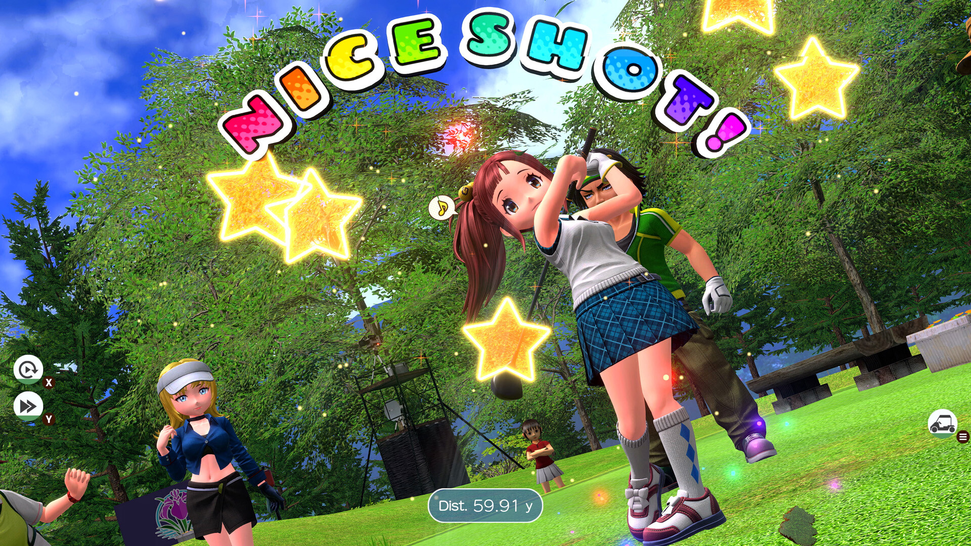 Eine Frau schwingt einen Golfschläger, eine andere Frau im Vordergrund und ein Mann sind zu sehen. Der Text "Nice Shot!" und Sterne schweben am Himmel.