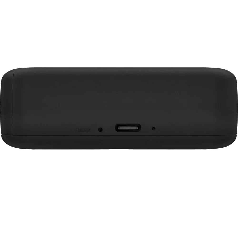 Un dispositivo negro y rectangular con bordes redondeados. Tiene un botón de reinicio, un puerto de carga y una pequeña luz indicadora.