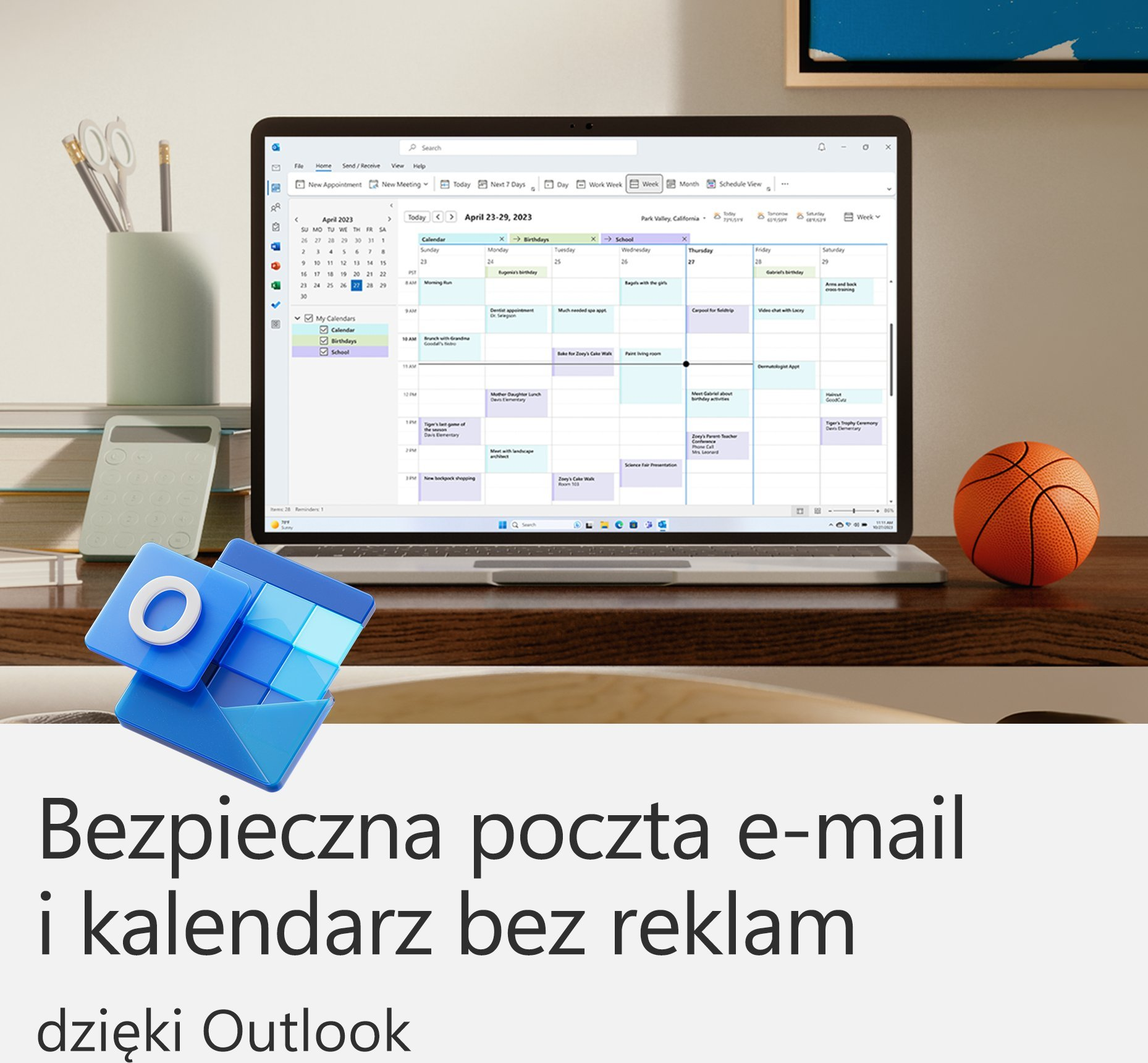 Laptop z kalendarzem, koszykówką, niebieską kopertą Outlook. Polski tekst o bezpiecznej poczcie e-mail.