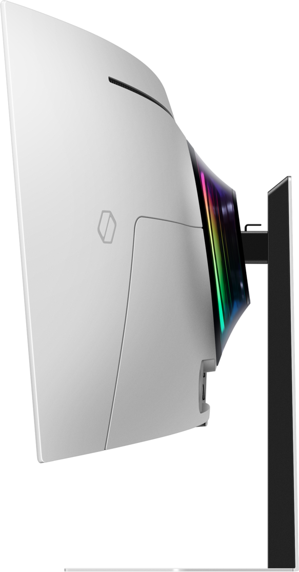 Moniteur d'ordinateur incurvé blanc avec support noir. L'écran affiche des lumières colorées. Le dos a un logo.