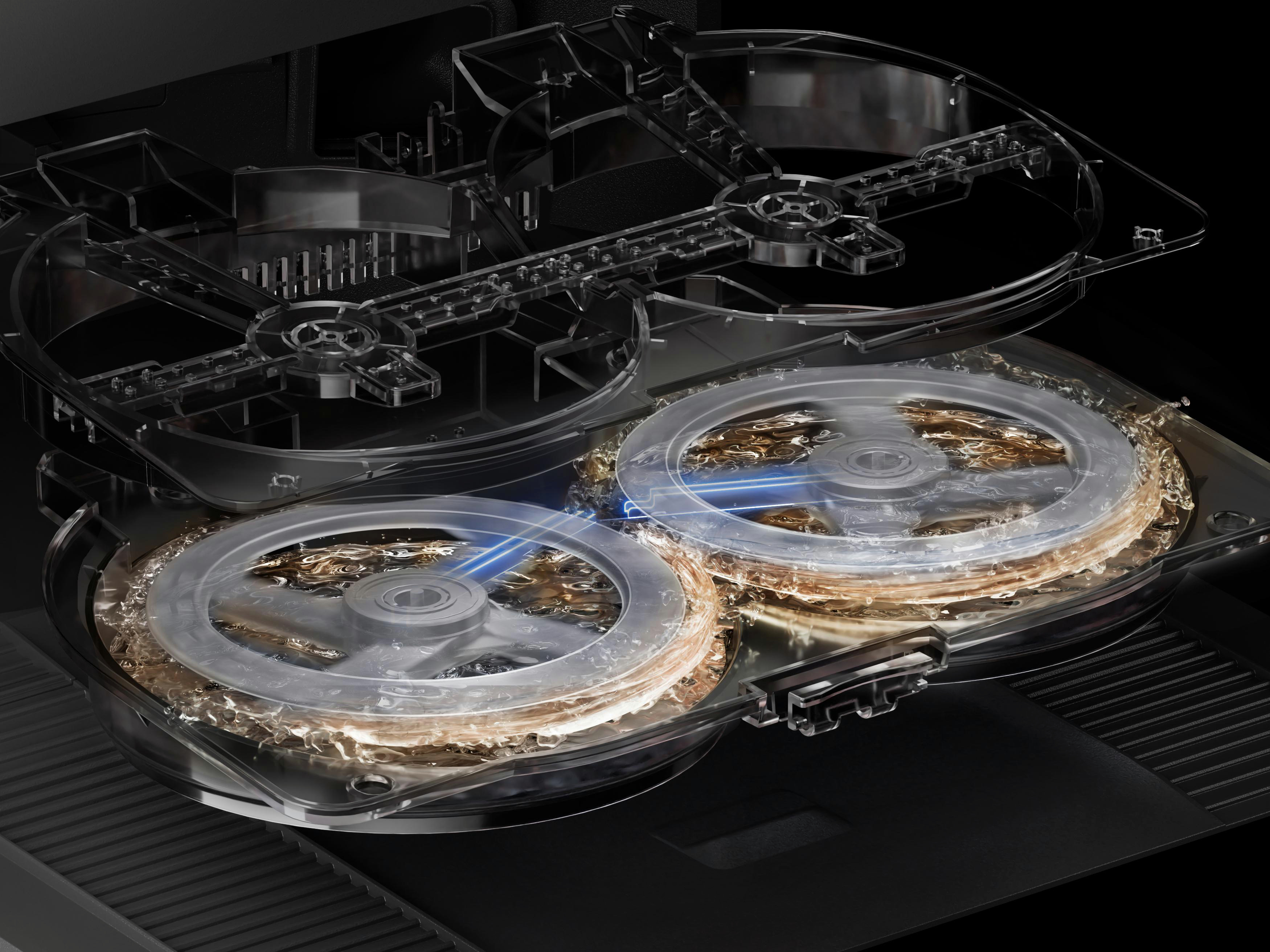 Klare Kunststoffkomponenten, wasserähnliche Flüssigkeit und interne Mechanik. Schwarzer Hintergrund. Blaue Lichtakzente.