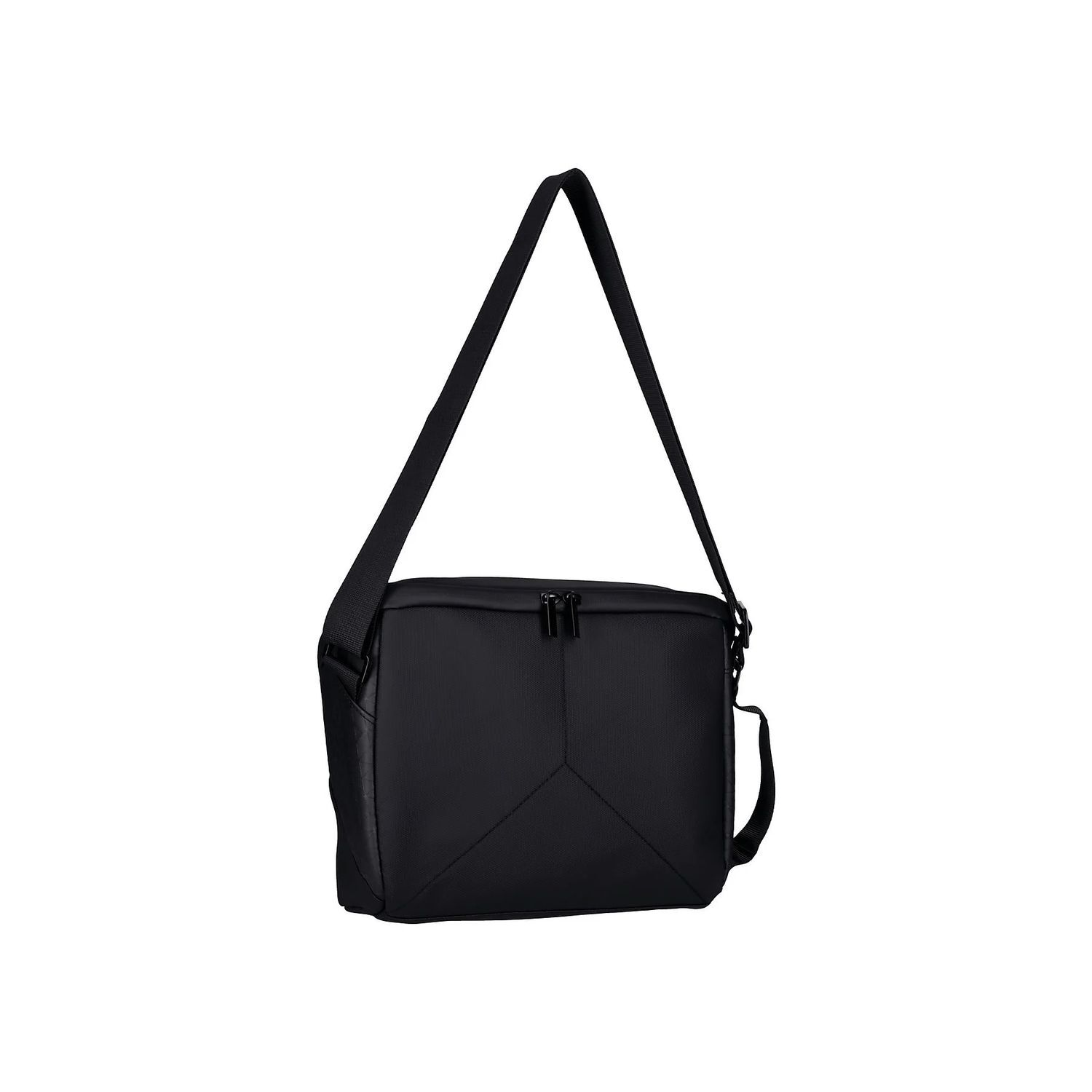 Un sac messager noir avec une longue bandoulière. Le sac a deux fermetures éclair sur le dessus.