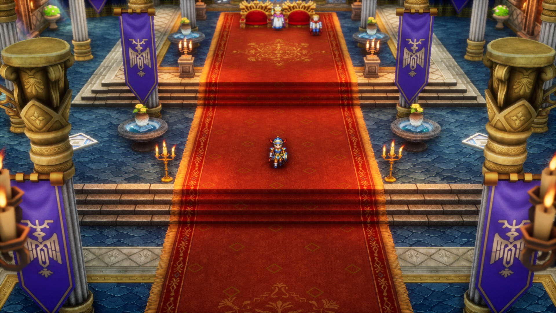 Un héros se tient sur un tapis rouge menant à un trône. La salle a des colonnes, des bannières, des bougies et deux trônes au bout.