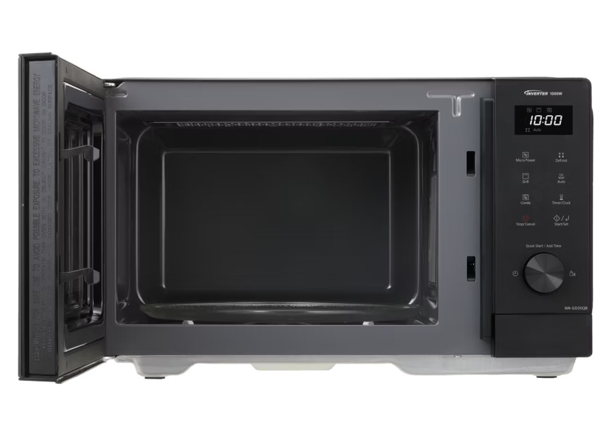 Otwarta kuchenka mikrofalowa pokazuje wnętrze i panel sterowania. Drzwi otwarte po lewej. Czas to 10:00.
