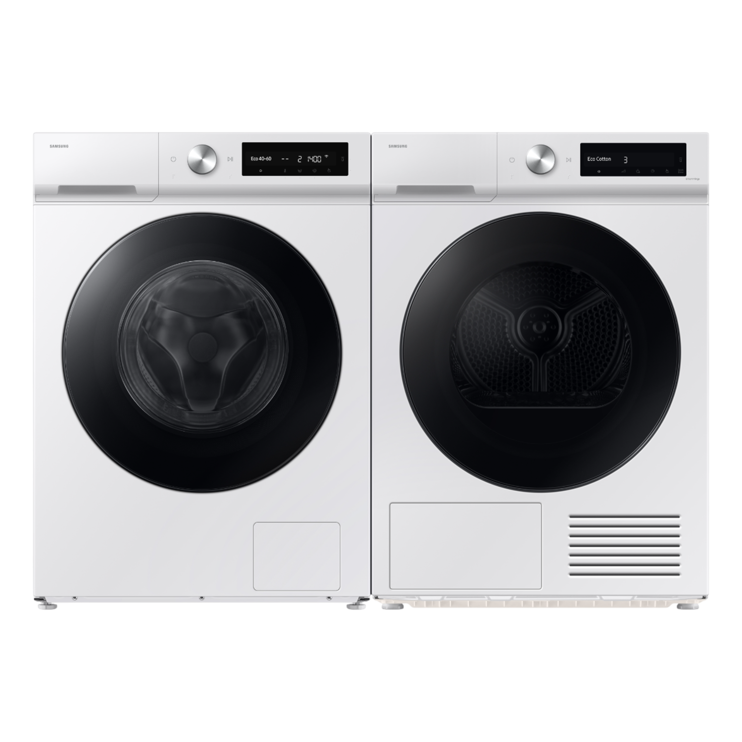 Twee witte Samsung wasmachines naast elkaar, een wasmachine, een droger. Elk heeft een zwarte deur en een digitaal display.