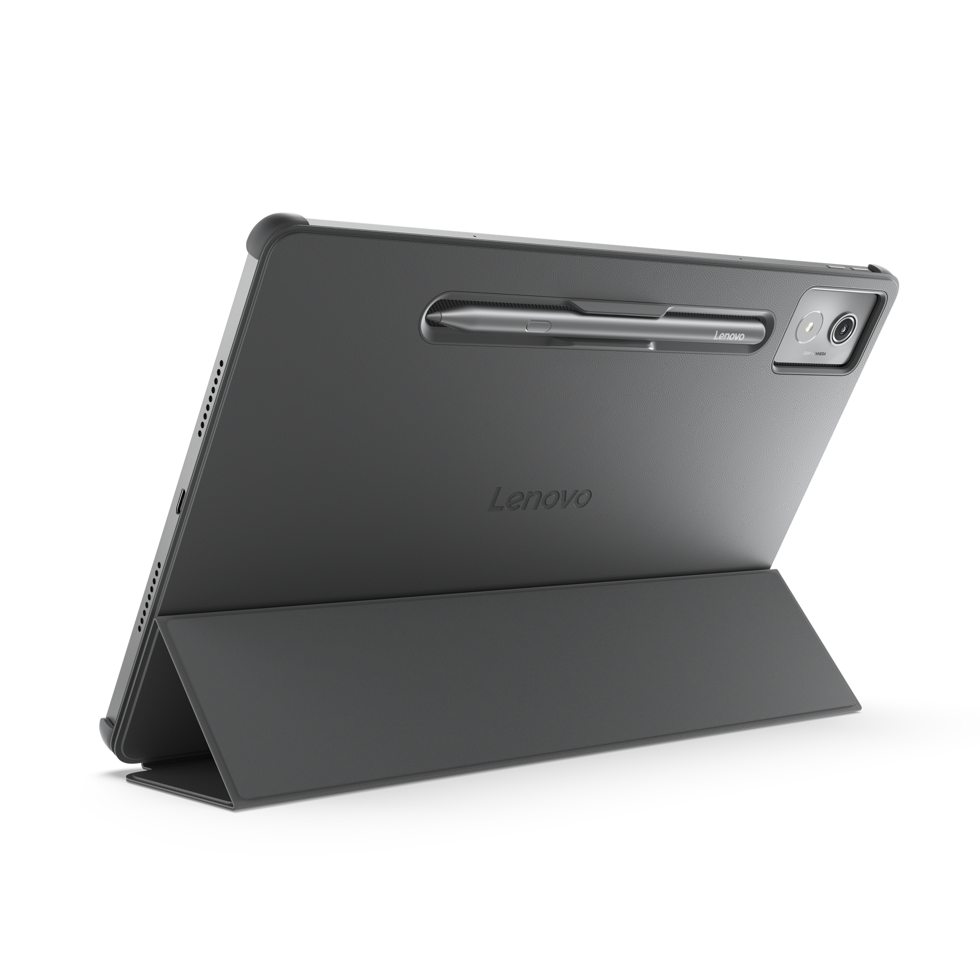 Gri bir Lenovo tablet, bir kalem ve bir kılıf. Tablet açık, ekran ve kamera görünüyor. Siyah arka plan.
