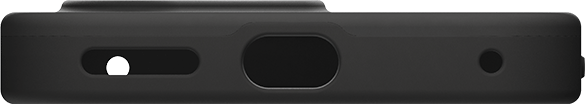 Gros plan du bord inférieur d'un appareil noir. Il possède une prise casque, un port de charge et un petit trou pour le microphone.