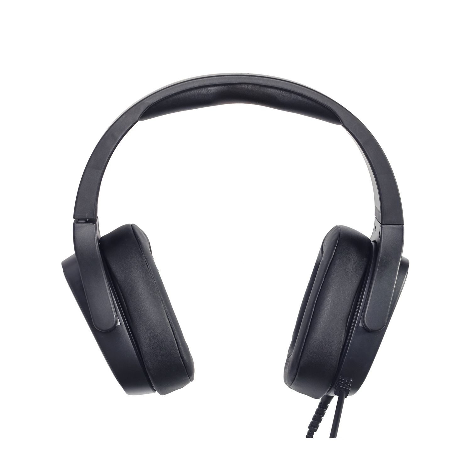 Cuffie nere su sfondo bianco. Le cuffie sono di tipo over-ear e hanno un cavo. Il design è semplice e moderno.