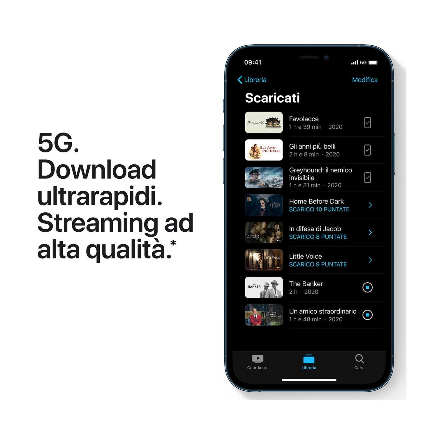 Un iPhone mostra un'app di streaming con titoli di film. Testo a sinistra: 5G. Download ultrarapidi. Streaming ad alta qualità.