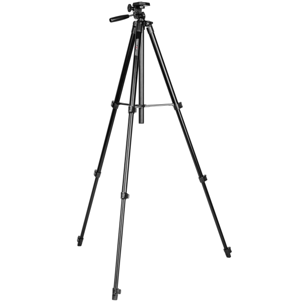 Beyaz bir zemin üzerinde siyah bir tripod. Üç bacağı, bir başlığı ve ayarlama mekanizmaları var. Bacaklar uzatılmış.