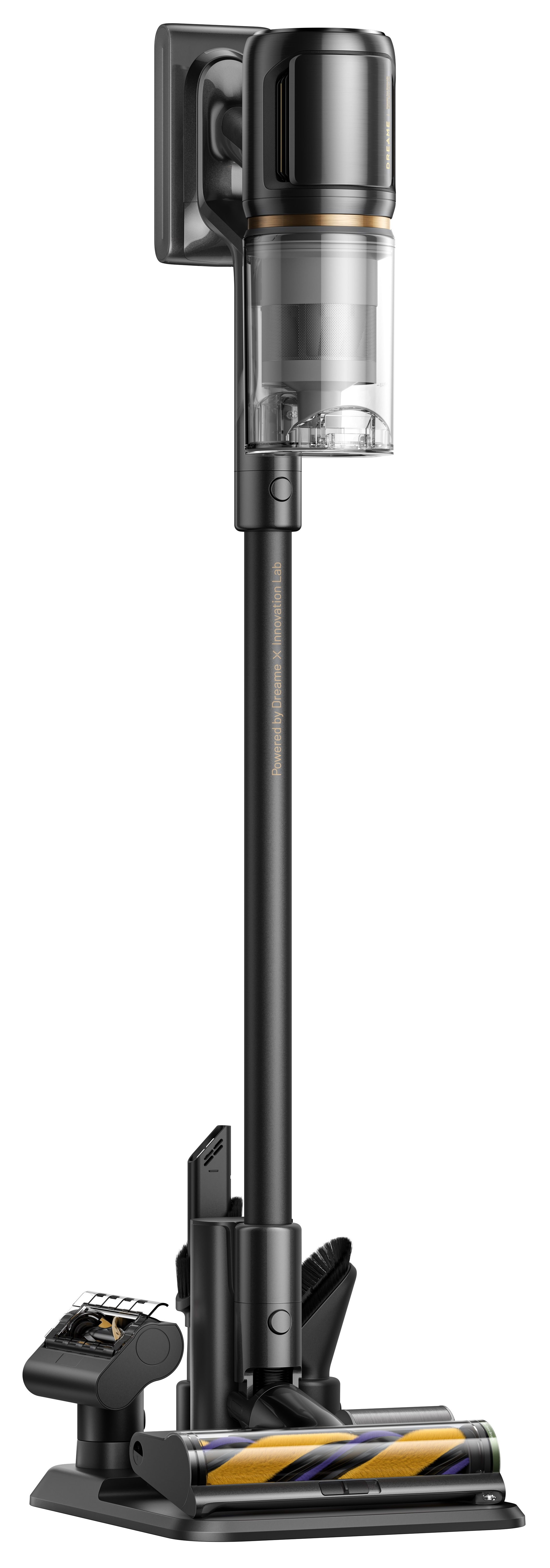 Czarny i srebrny odkurzacz bezprzewodowy. Ma wiele nasadek na stacji ładującej. Odkurzacz jest na białym tle.