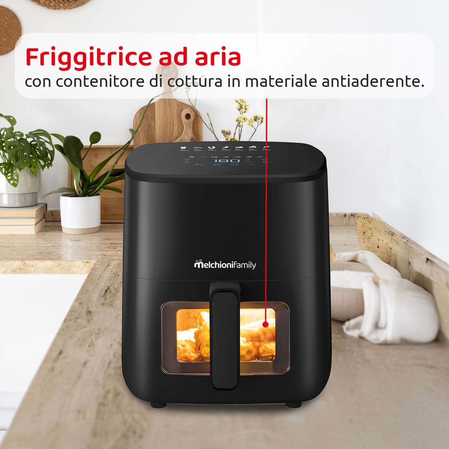 Friggitrice ad aria nera su un piano di lavoro. La friggitrice ha un display digitale e una finestra che mostra il cibo all'interno.