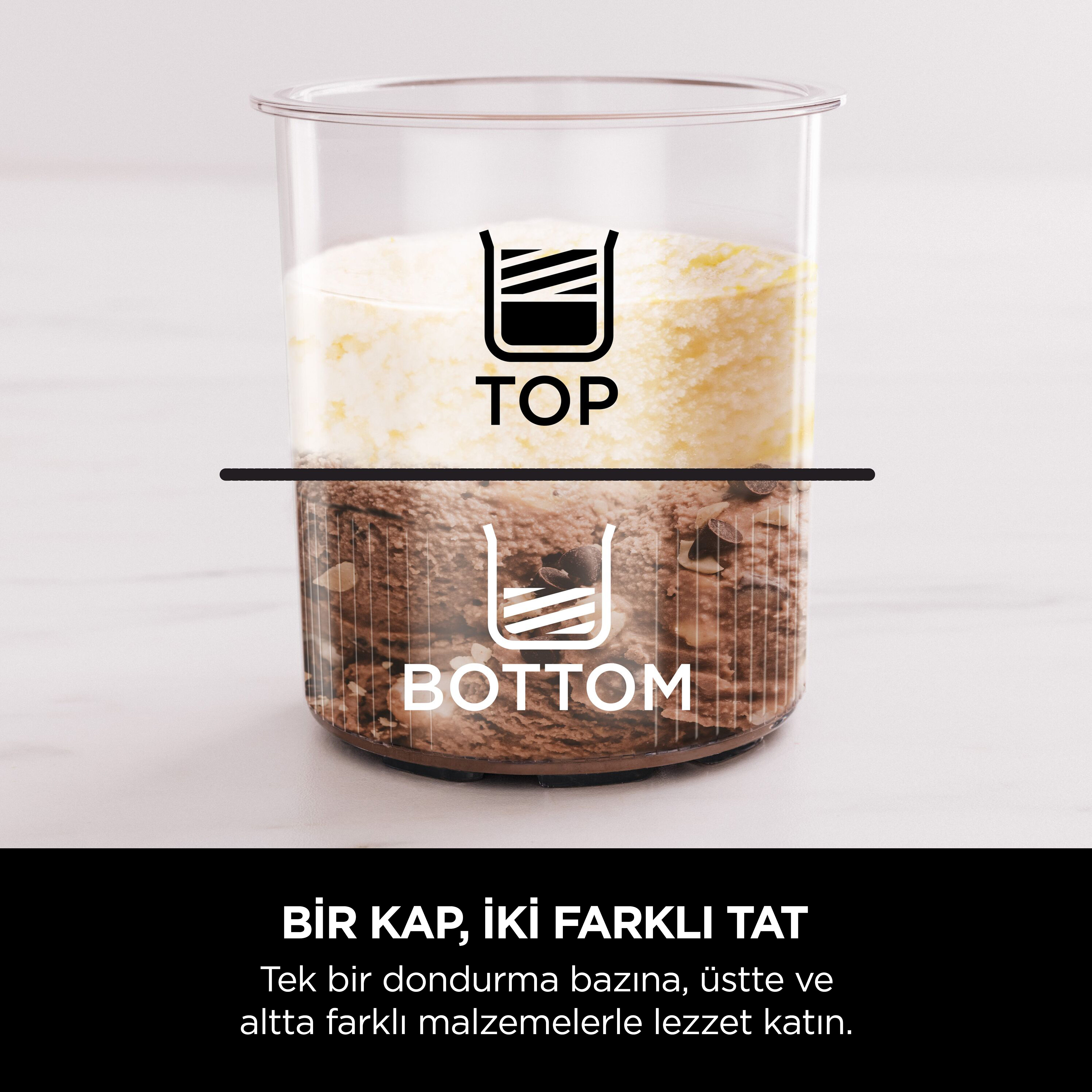 İki katmanlı şeffaf bir kap, üstü sarı, altı fındıklı kahverengi. Metin 'TOP' ve 'BOTTOM' diyor.