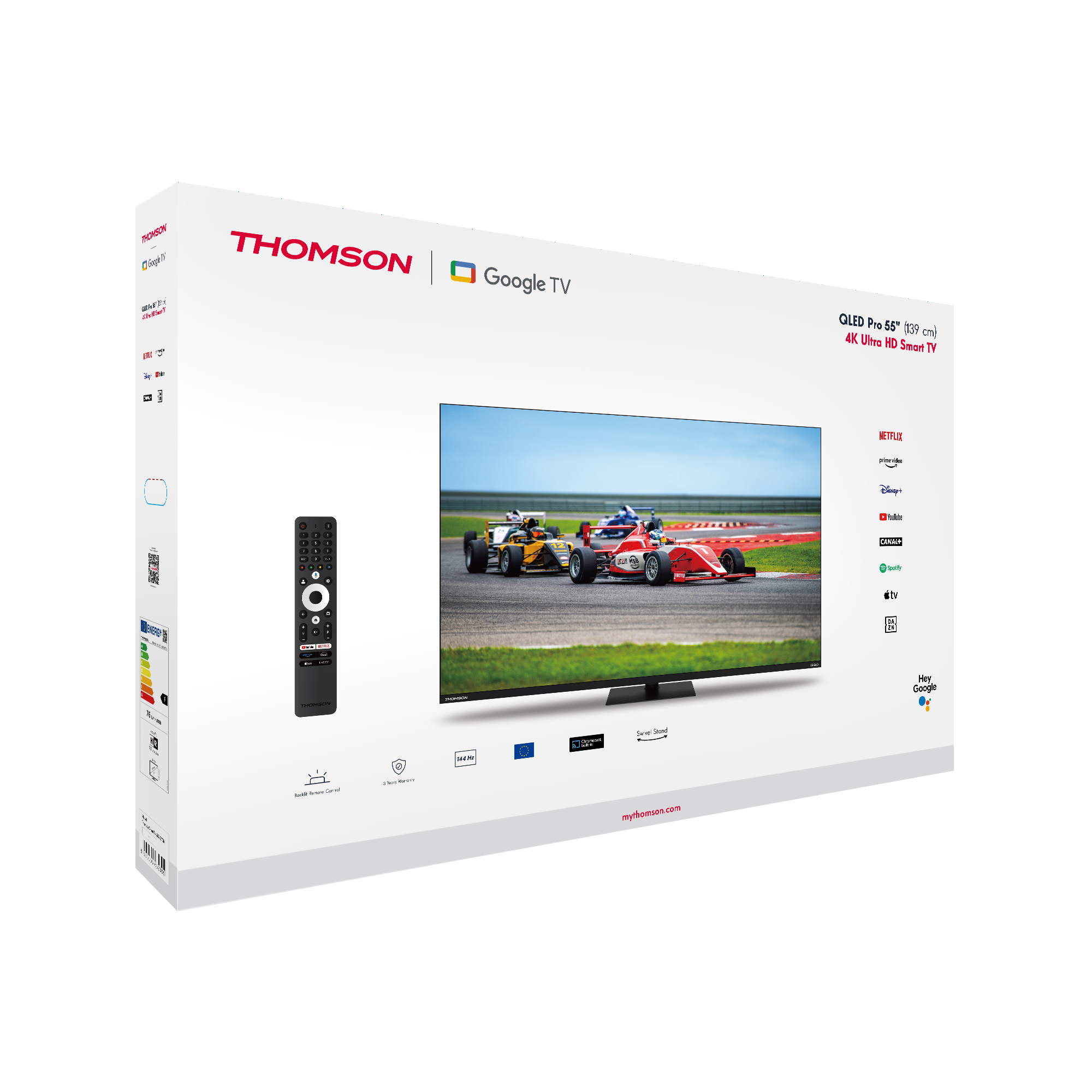 Yarış arabası sahnesi gösteren bir TV, uzaktan kumanda ve Google TV logosu bulunan bir Thomson TV kutusu.