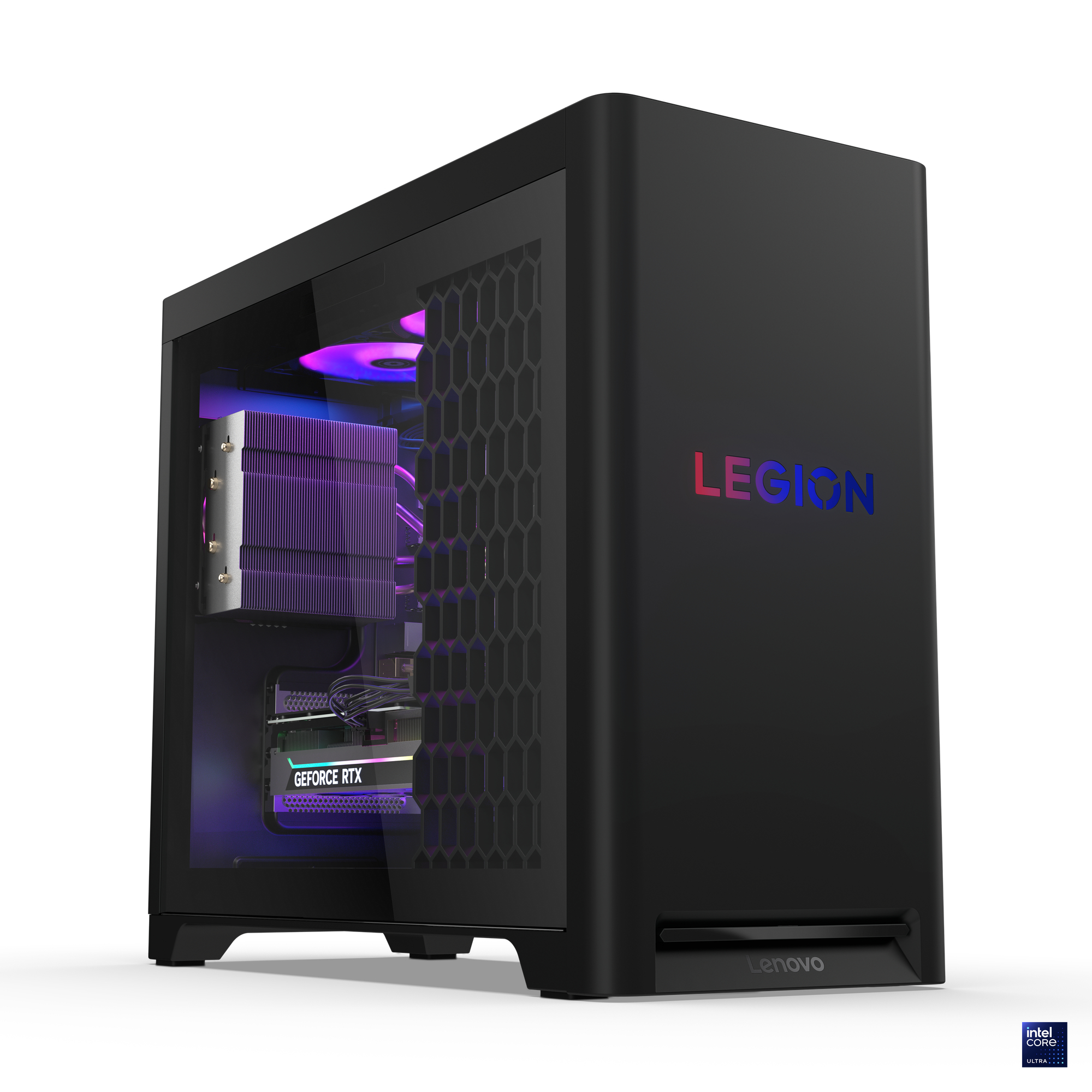 Schwarzer Lenovo Legion PC. Glasscheibe zeigt Komponenten. Lila und blaue Beleuchtung. GeForce RTX und Intel Ultra Logos.
