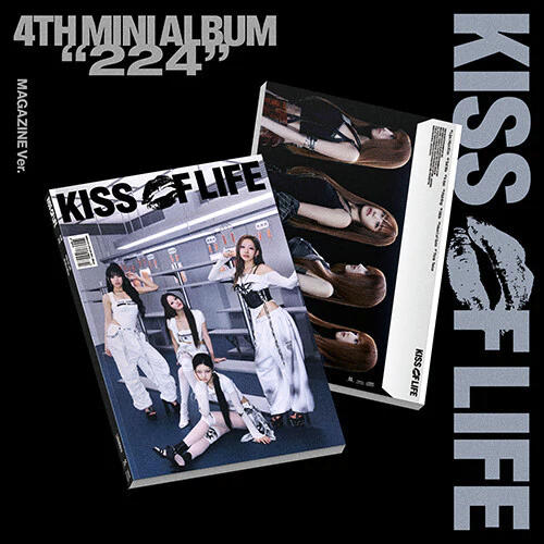 Albumcover mit dem Titel KISS OF LIFE. Vier Frauen sind auf dem Magazin-Cover. Ein weiteres Album ist daneben, mit dem Lippen-Logo.
