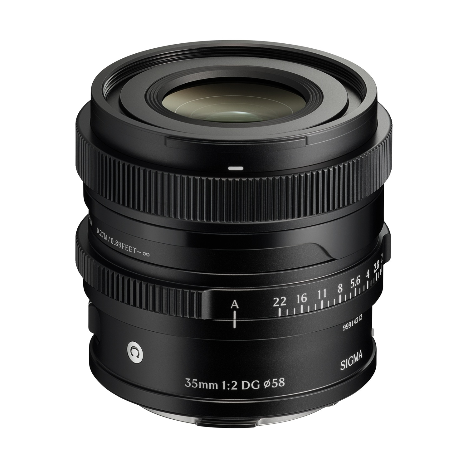 Un obiettivo Sigma 35mm f/2 DG nero. Ha ghiere di messa a fuoco e apertura, e varie marcature. L'obiettivo è su sfondo bianco.