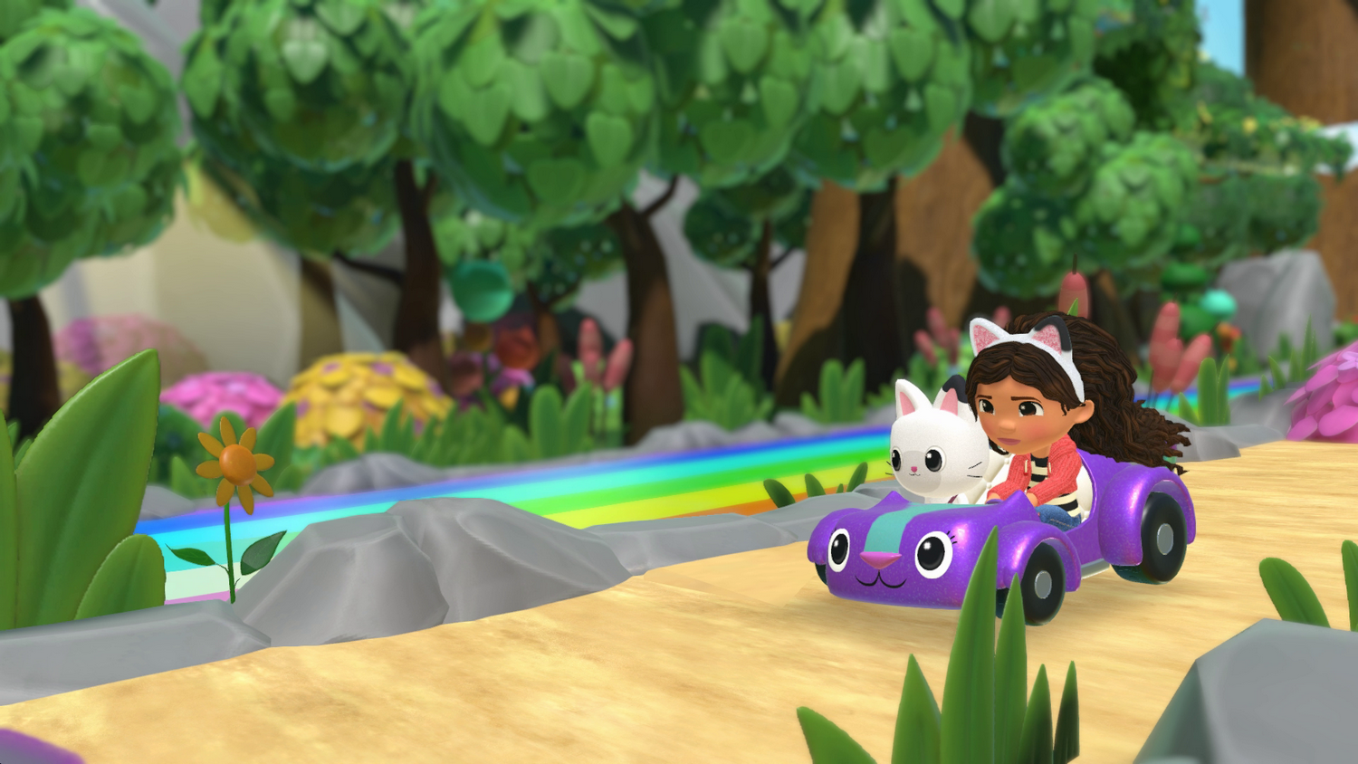 Niña y gato blanco en un coche morado sobre un camino arcoíris, rodeados de árboles y flores. La escena es al aire libre.