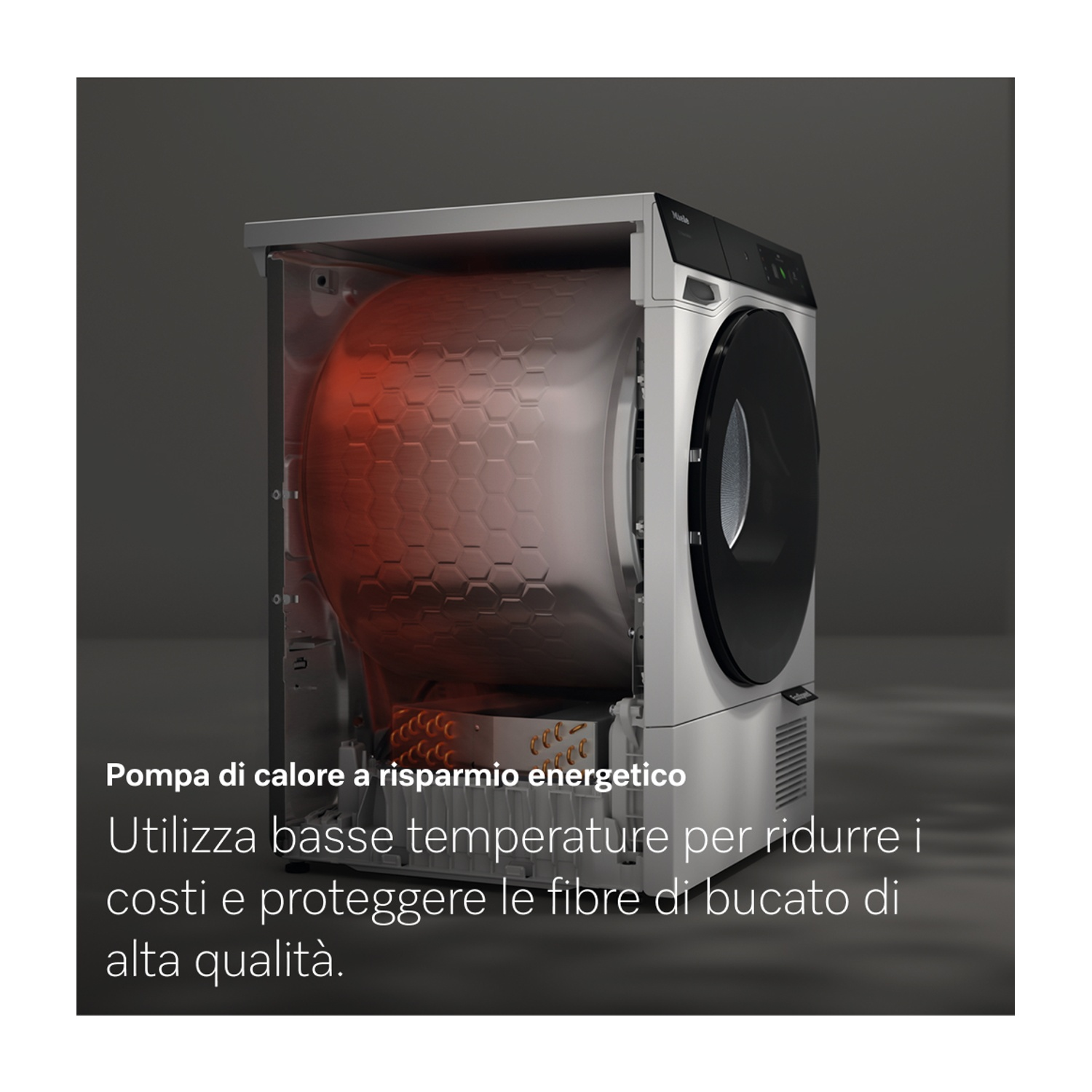 Vista parziale di un'asciugatrice. Il tamburo interno è rosso, indicando calore. Testo italiano descrive funzioni di risparmio energetico.