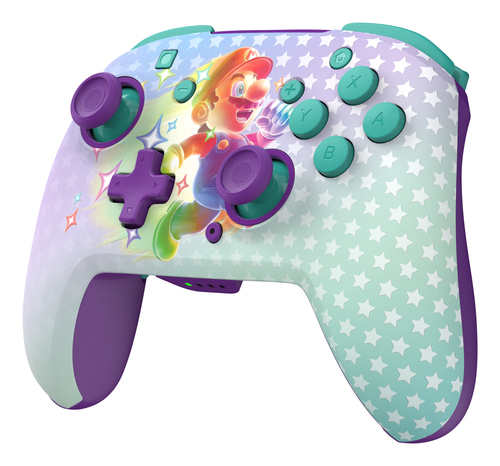 Un mando Pro de Nintendo Switch con Mario. Tiene detalles en morado y verde azulado con patrones de estrellas. Mario está en acción.