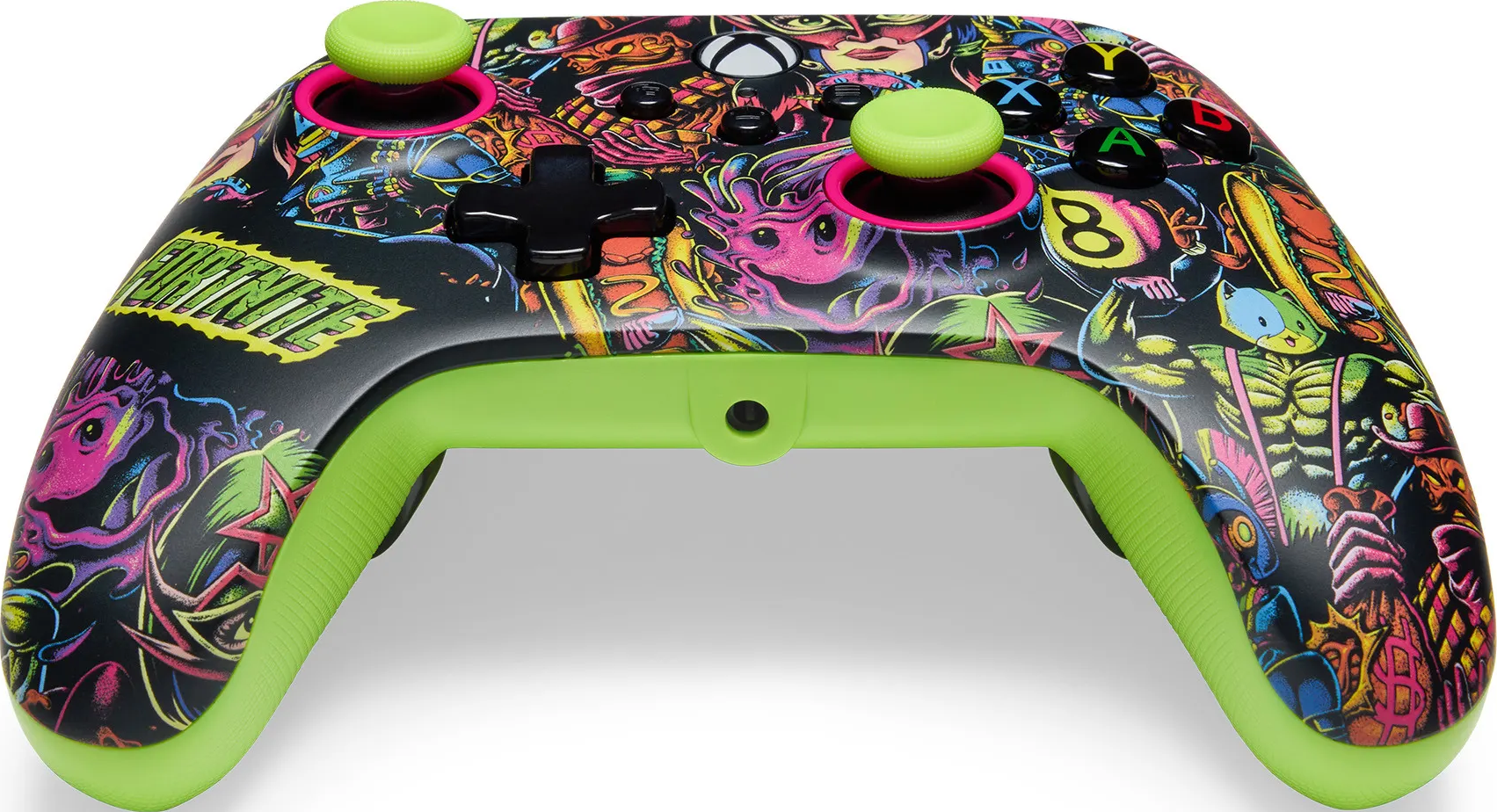 Ein schwarzer Xbox-Controller mit Fortnite-Kunstwerk. Es hat grüne Akzente, neonrosa Ringe um die Joysticks und grüne Joysticks.