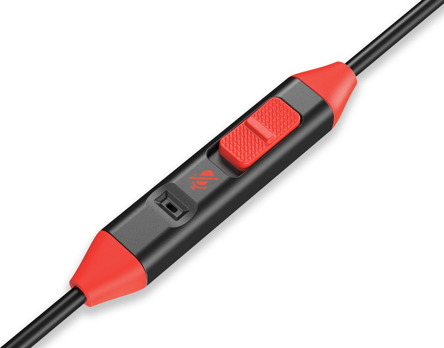 Schwarze Headset-Steuerung mit roten Akzenten und einer Stummschalttaste. Ein schwarzes Kabel führt von der Steuerung auf weißem Hintergrund.