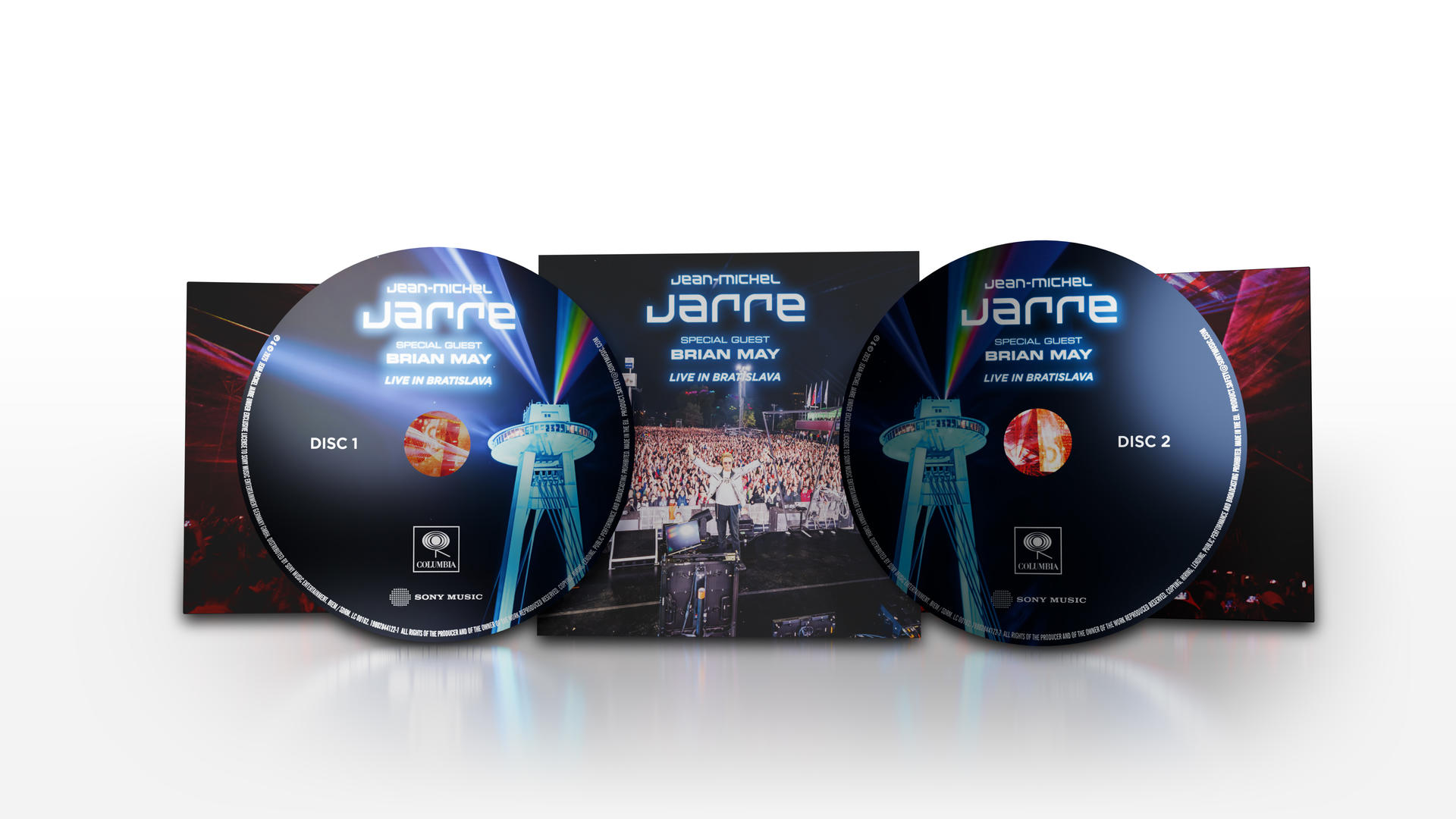 Jean-Michel Jarre 'Live in Bratislava' CD-készlete Brian May-jel. Az 1. és 2. lemez látható, egy koncertfotó mellett.
