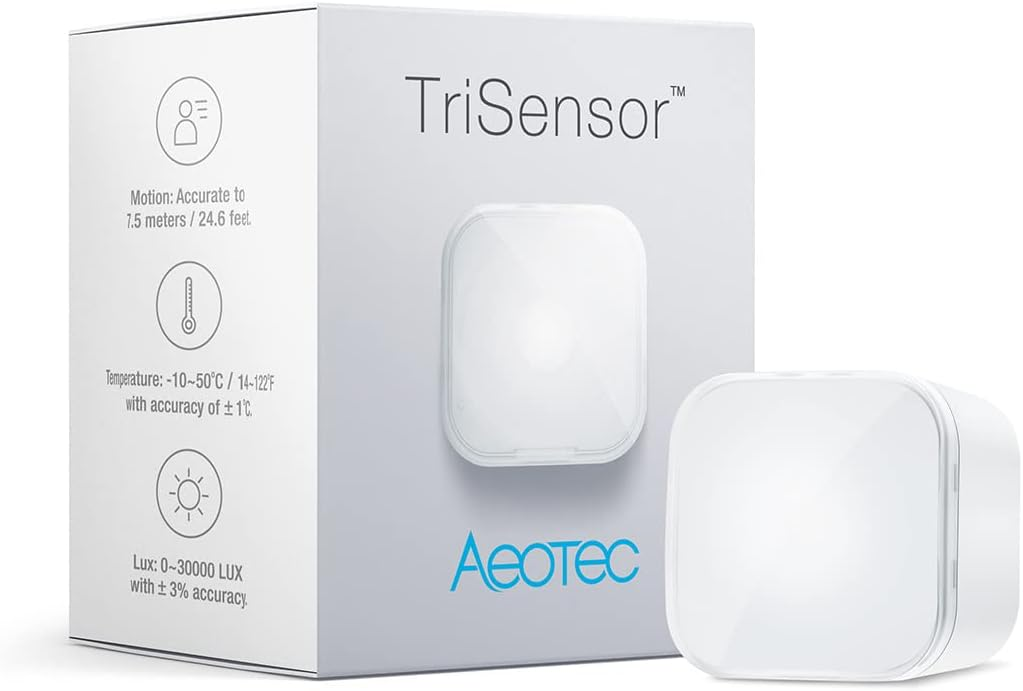 Fehér TriSensor eszköz és doboz termékspecifikációkkal, beleértve a mozgásérzékelést, a hőmérsékletet és a lux-értékeket. A márka az Aeotec.