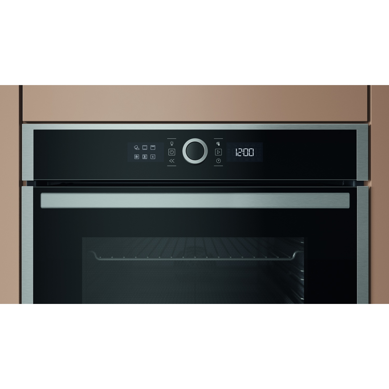 Primo piano di un forno moderno con display digitale che mostra le 12:00. Finiture in acciaio inox e frontale in vetro nero.