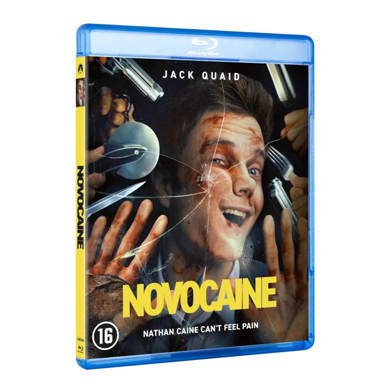 Blu-ray-hoes voor 'Novocaine' met Jack Quaid. De hoes toont een man met een gesneden gezicht, omringd door messen en een vork.