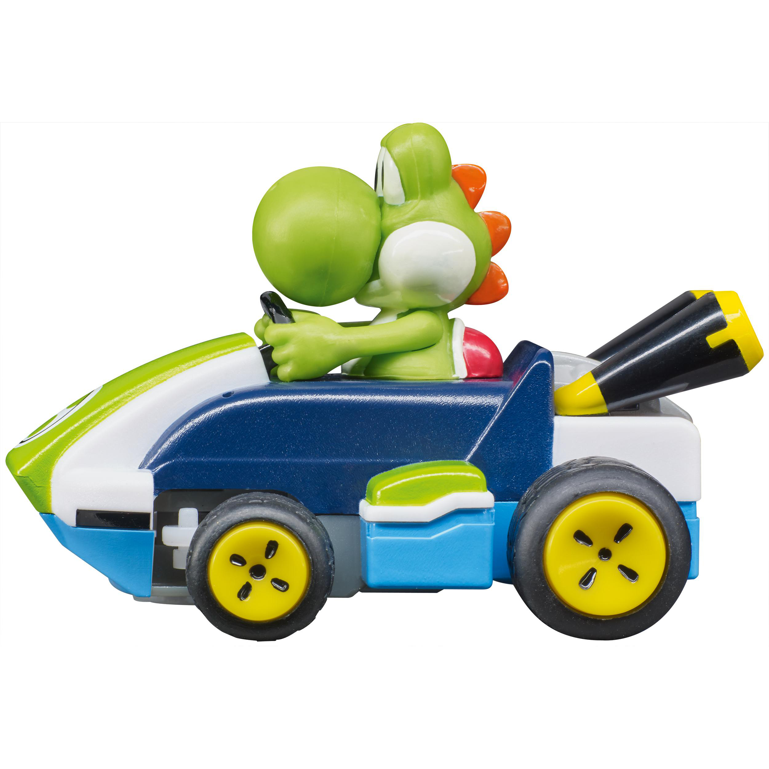 Ein grünes Yoshi-Spielzeug fährt einen blau-weiß-grünen Kart. Der Kart hat gelbe Räder und schwarze Auspuffrohre.