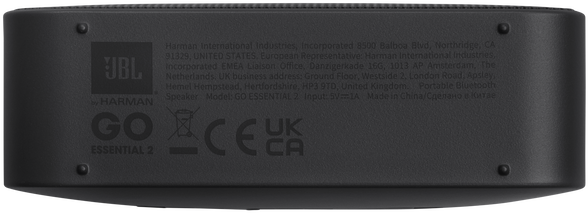 Fekete JBL Go Essential 2 hangszóró. A szöveg céginformációt, modell részleteket és CE, UKCA tanúsítványokat tartalmaz.