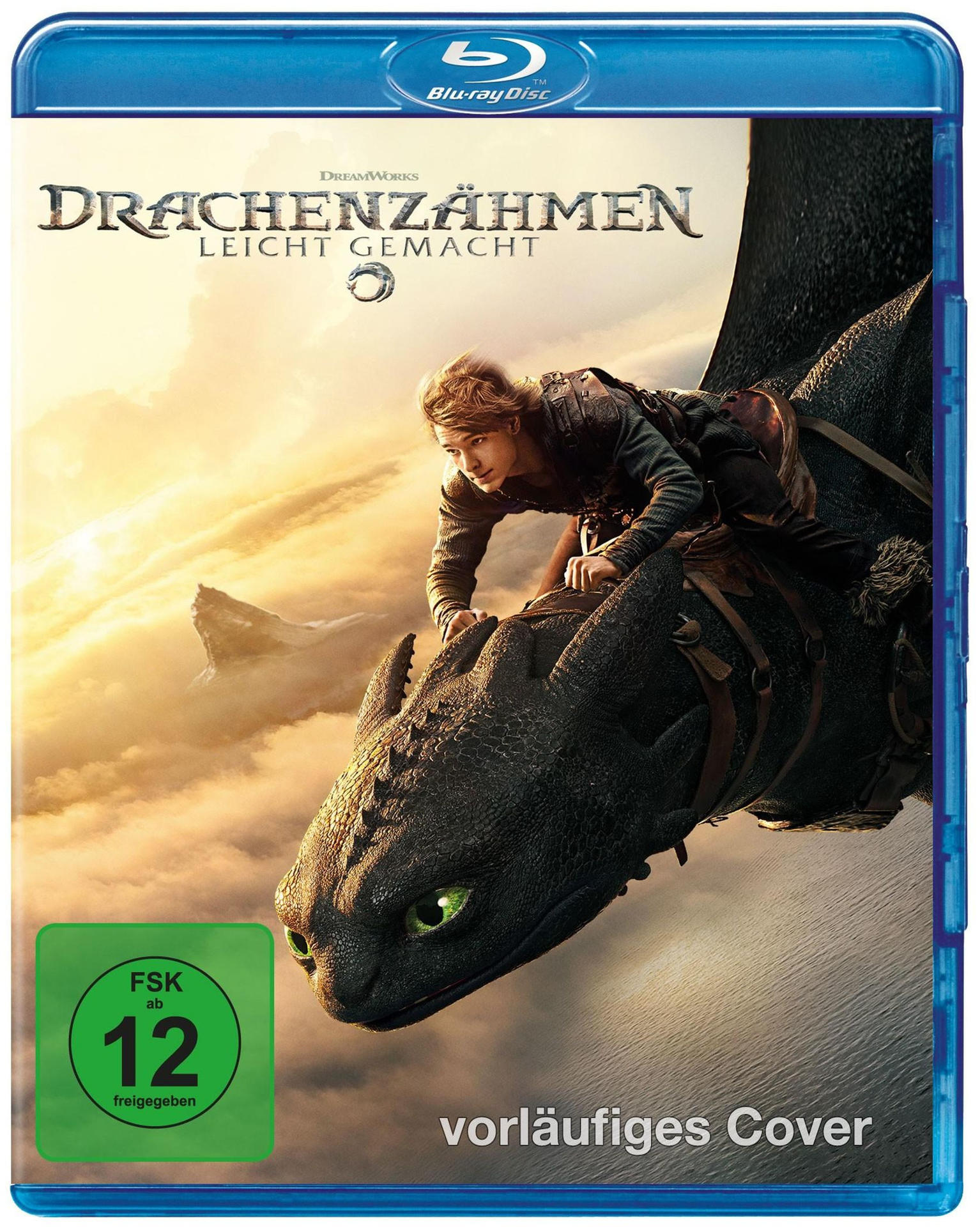 Ein junger Mann reitet auf einem schwarzen Drachen auf einem Blu-ray-Cover. Der Titel lautet „Drachenzähmen leicht gemacht“. Grünes Auge sichtbar.